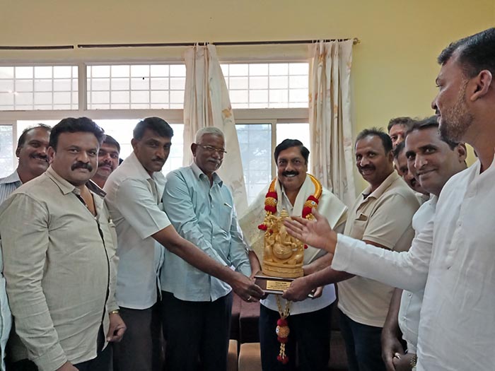 ಹನೂರು: ವಿವಿಧ ಸಮುದಾಯಗಳ ಮುಖಂಡರ ಸಭೆ